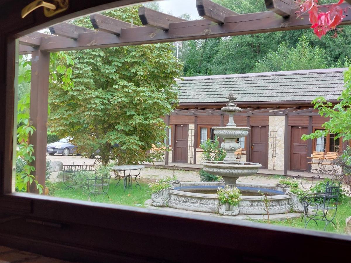Tamarynowa Osada - Kraina Udanego Wypoczynku Villa Lowyn Bagian luar foto